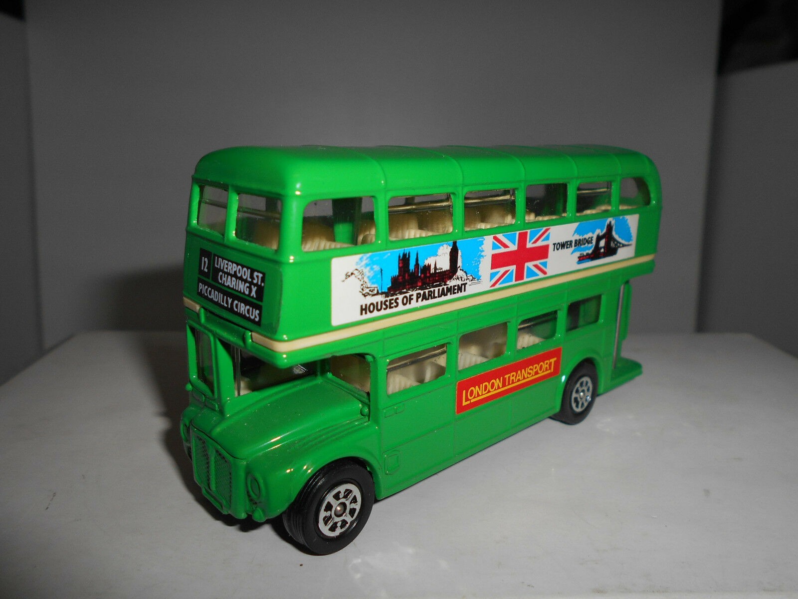 ROUTEMASTER LONDON BUS 12-PICCADILLY CIRCUS GREEN SEEROL DIECAST