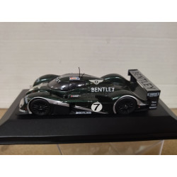 BENTLEY SPEED 8 2003 24 H LE MANS KRISTENSEN-CAPELLO-SMITH 1:43 BOX NO ORIGINAL