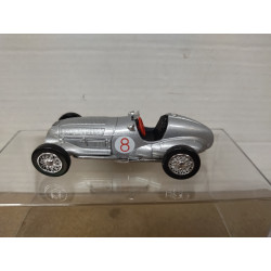 MERCEDES-BENZ W125 n8 1937 PRE-WAR/FORMULA F1 SILBERPFEIL 1:43 NEW RAY NO BOX