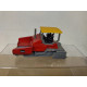 VOGELE SUPER 1900 ASFALTADORA/ROAD PAVER 1:87/apx 1:64 SIKU 1333 NO BOX/SUCIO