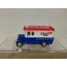 AUTOBUS DUNLOP SPORT 1:72/1:64 ? 8cm LONG GOLDEN WHEELS