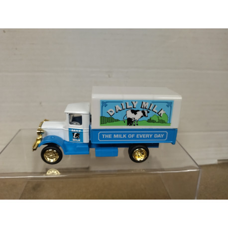 CAMION/TRUCK DAILY MILK 1:72/1:64 ? 8cm LONG GOLDEN WHEELS