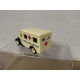 CAMIONETA/VAN AMBULANCE SERVICE 1:72/1:64 ? 8cm LONG GOLDEN WHEELS