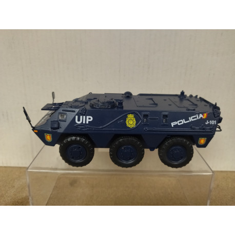 PEGASO BMR 600 2017 POLICIA UIP 1:43 SALVAT IXO NO BOX