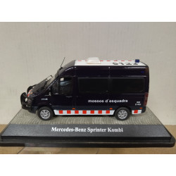 MERCEDES-BENZ SPRINTER MOSSOS D´ESQUADRA 1:43 PREMIUM CLASSIXXS TRANSKIT