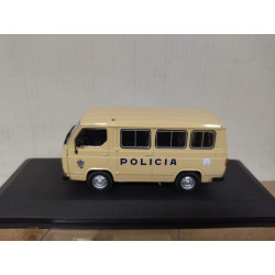 AVIA 1250 1981 POLICIA NACIONAL 1:43 SALVAT IXO DEFECT/LUMINOSO/URNA RAJADA