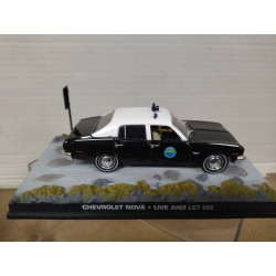CHEVROLET NOVA POLICE .. LET DIE 007 BOND 1:43 EAGLEMOSS IXO