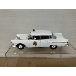 FORD FAIRLANE 1957 COLORADO STATE PATROL USA POLICE 1:43 ROAD CHAMPS NO BOX