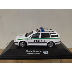 SKODA OCTAVIA WAGON 1999 CZ POLICIE/POLICE 1:43 FABBRI URNA NO ORIGINAL