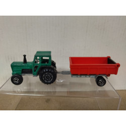 TRACTOR VERDE + REMOLQUE 1:65/apx 1:64 MAJORETTE 208 NO BOX