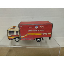 US AMERICAN FIRE FD NY EMS OPERATIONS REPINTADO/DESGUACE apx 1:64 NO BOX