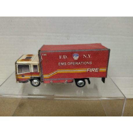 US AMERICAN FIRE FD NY EMS OPERATIONS REPINTADO/DESGUACE apx 1:64 NO BOX