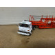 MITSUBISHI FUSO WHITE TRUCK CAR CARRIER/PORTACOCHES 1:64 D-D MODELS