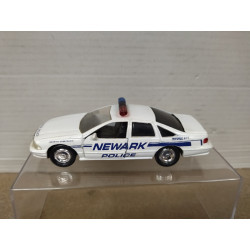 CHEVROLET CAPRICE 1997 NEWARK POLICE USA 1:43 ROAD CHAMPS NO BOX