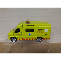 FURGONETA/VAN AMBULANCIA EMERGENCIES MEDIQUES 112 PLAYJOCS NO BOX TOY