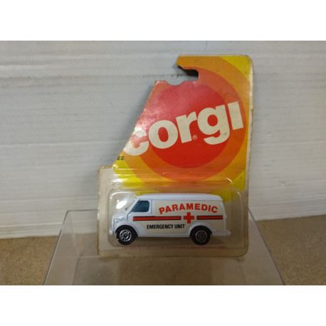 CHEVROLET US VAN PARAMEDIC EMERGENCY UNIT apx 1:64 CORGI JUNIORS 1 BOX ROTA