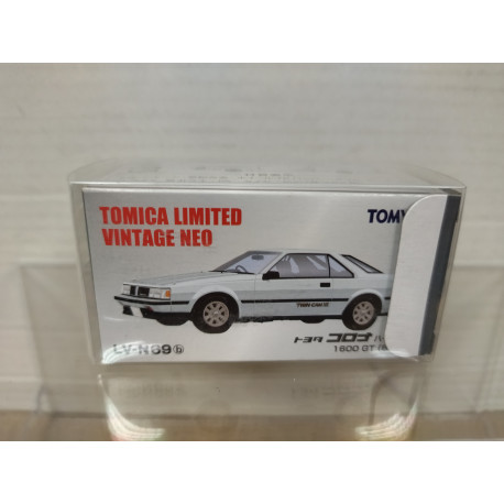 TOYOTA CORONA 1600 GT WHITE 1:64 TOMICA LIMITED NEO LV-N69b