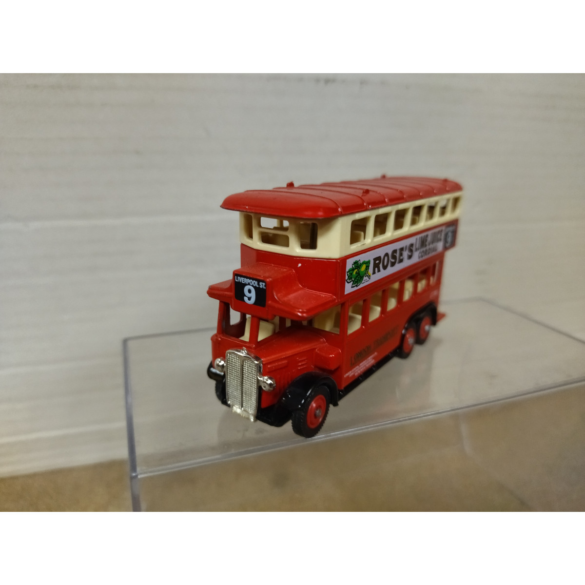 AEC RENOWN AUTOBUS ROSE´S apx 1:76/7cm Long LLEDO DAYS GONE NO BOX ...