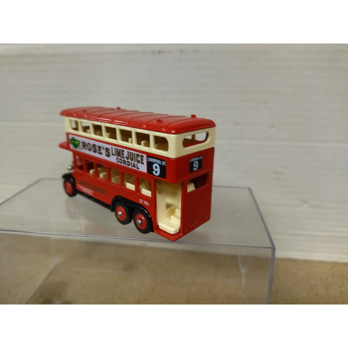 AEC RENOWN AUTOBUS ROSE´S apx 1:76/7cm Long LLEDO DAYS GONE NO BOX ...