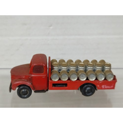 EBRO B-35 CAMION BARRILES TONELES ROJO (1) 1:87 H0 EKO SUCIO/DIRTY
