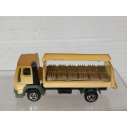 FORD TRUCK REPINTADO/DESGUACE 1:100/apx 1:64 MAJORETTE