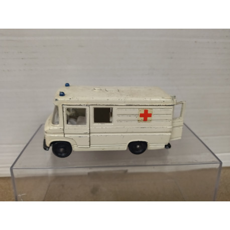 MERCEDES-BENZ L406 BINZ AMBULANCE 1:55 SIKU V292 NO BOX