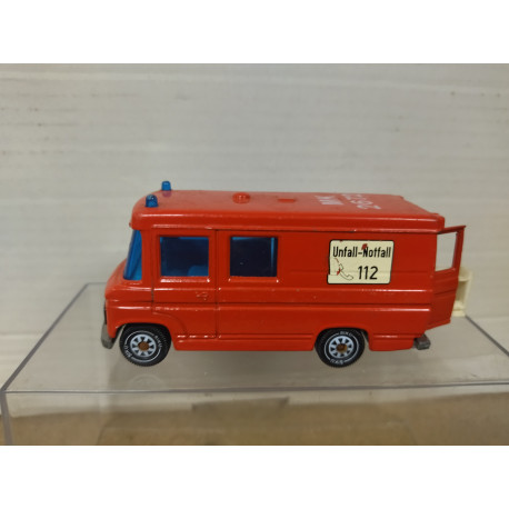 MERCEDES-BENZ L406 BINZ NOTFALL FIRE 1:55 SIKU 1911 NO BOX
