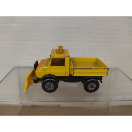 MERCEDES-BENZ UNIMOG U1300 RESCUE MB48 (3) 1:76/apx 1:64 MATCHBOX NO BOX