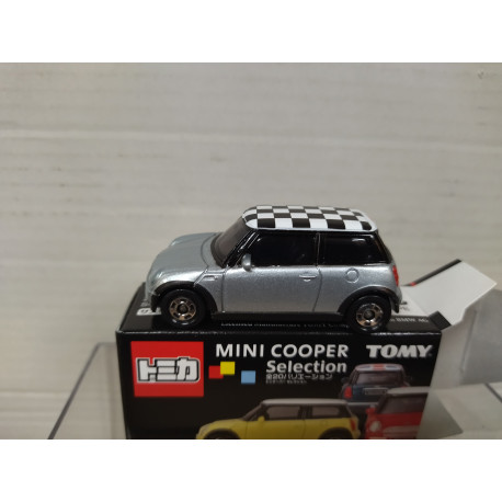 MINI COOPER SELECTION SILVER/BLACK/WHITE 1:57/apx 1:64 TOMICA