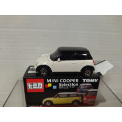 MINI COOPER SELECTION BEIGE/WHITE 1:57/apx 1:64 TOMICA