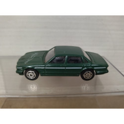 JAGUAR XJ40 GREEN (2) apx 1:64 CORGI NO BOX