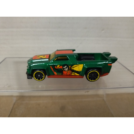 SOLID MUSCLE GREEN BATMAN 1:64 HOT WHEELS NO BOX