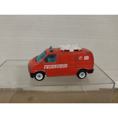 VOLKSWAGEN T4 FEUERWEHR/FIRE (1) apx 1:64 SIKU 820/824/825 NO BOX