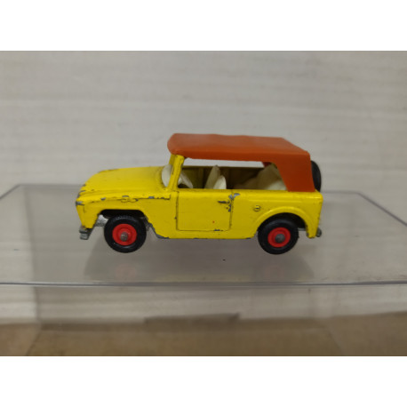 FIELD CAR (INTERNATIONAL SCOUT) YELLOW LESNEY 18 1:64/apx 1:64 MATCHBOX NO BOX