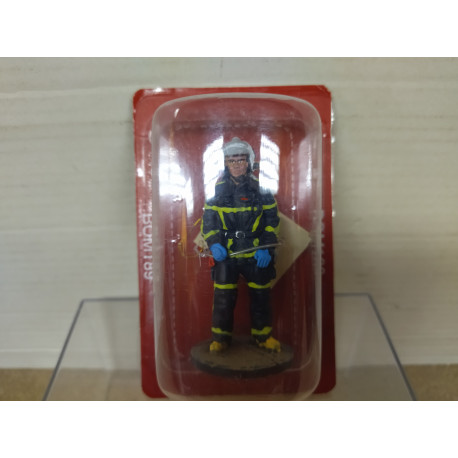 BOM 189 BOMBERO/FIREFIGHTER 2011 BELGIUM 1:32 DelPRADO FIGURES