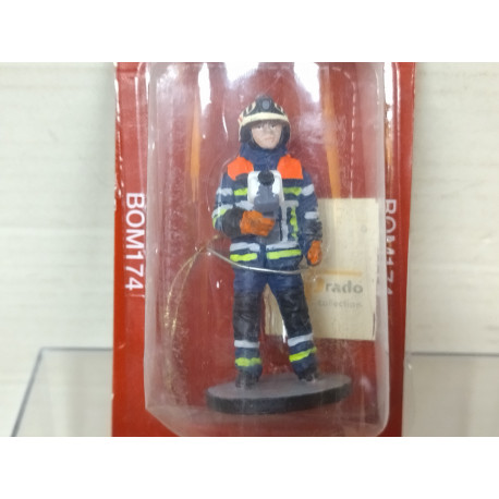 BOM 174 BOMBERO/FIREFIGHTER 2013 BELGIUM 1:32 DelPRADO FIGURES