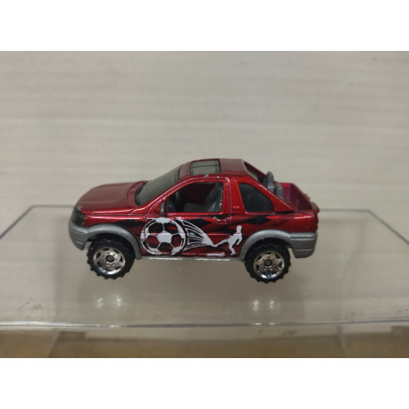LAND ROVER FREELANDER SOCCER 1:59/apx 1:64 MATCHBOX NO BOX