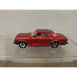 ROLLS ROYCE SILVER SPIRIT RED MB66 1:69/apx 1:64 MATCHBOX NO BOX