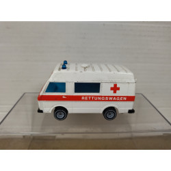 VOLKSWAGEN LT28 RETTUNGSWAGEN/AMBULANCIA 1:55/apx 1:64 SIKU 1623 NO BOX