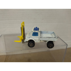 MERCEDES-BENZ UNIMOG LIFTER WHITE (1) 1:82/apx 1:64 MAJORETTE 215 NO BOX