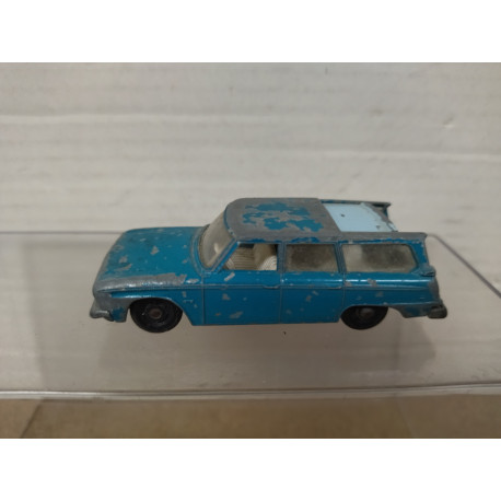 STUDEBAKER LARK WAGONAIRE LESNEY 42 (4) 1:66/apx 1:64 MATCHBOX NO BOX