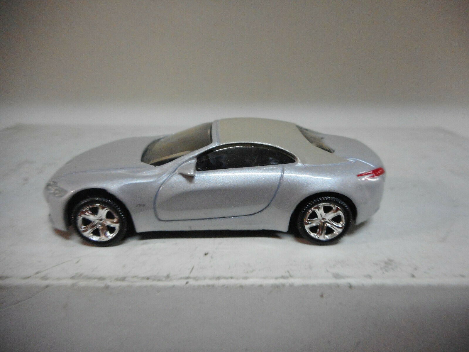 PEUGEOT CONCEPT CAR SR1 2010 GENEVE MOTOR SHOW NOREV 3 INCHES 1/64