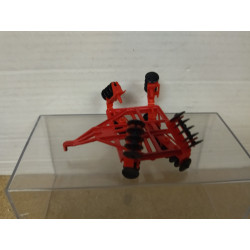 MULCHTILL RIPPER DISK RED ERTL NO BOX