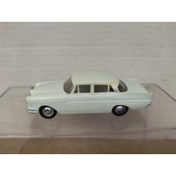MERCEDES-BENZ W111 220 S COLAS 1:60/apx 1:64 SIKU V146 PLASTIC NO BOX