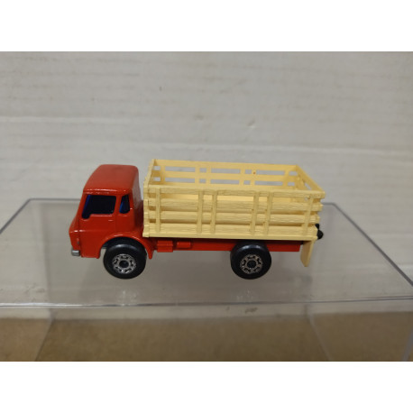DODGE CATTLE TRUCK RED (2) MB71/apx 1:64 MATCHBOX NO BOX