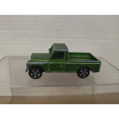 LAND ROVER PICK UP GREEN apx 1:64 CORGI WHIZZWHEELS NO BOX