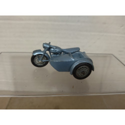 TRIUMPH T110 MOTORCYCLE & SIDECAR BLUE LESNEY 4 (1) 1:42/apx 1:64 MATCHBOX NO BOX