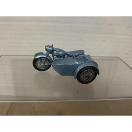 TRIUMPH T110 MOTORCYCLE & SIDECAR BLUE LESNEY 4 (1) 1:42/apx 1:64 MATCHBOX NO BOX