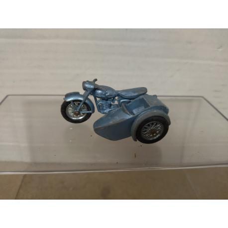 TRIUMPH T110 MOTORCYCLE & SIDECAR BLUE LESNEY 4 (2) 1:42/apx 1:64 MATCHBOX NO BOX