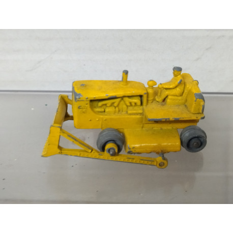 CATERPILLAR D8 BULLDOZER LESNEY 18 (3) 1:102/apx 1:64 MATCHBOX NO BOX